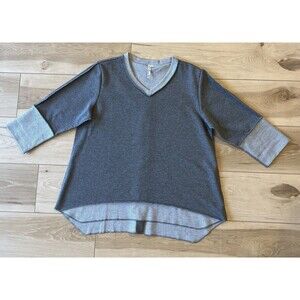 Lulu b Sz Medium Terry Pullover Knit Top Sweatshirt Button Back V-neck Gray EUC